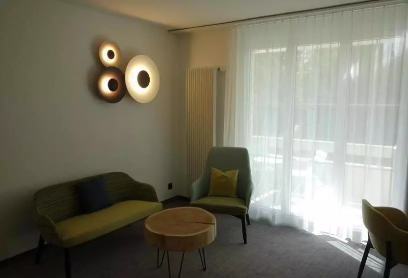 호텔 Urs Und Viktor