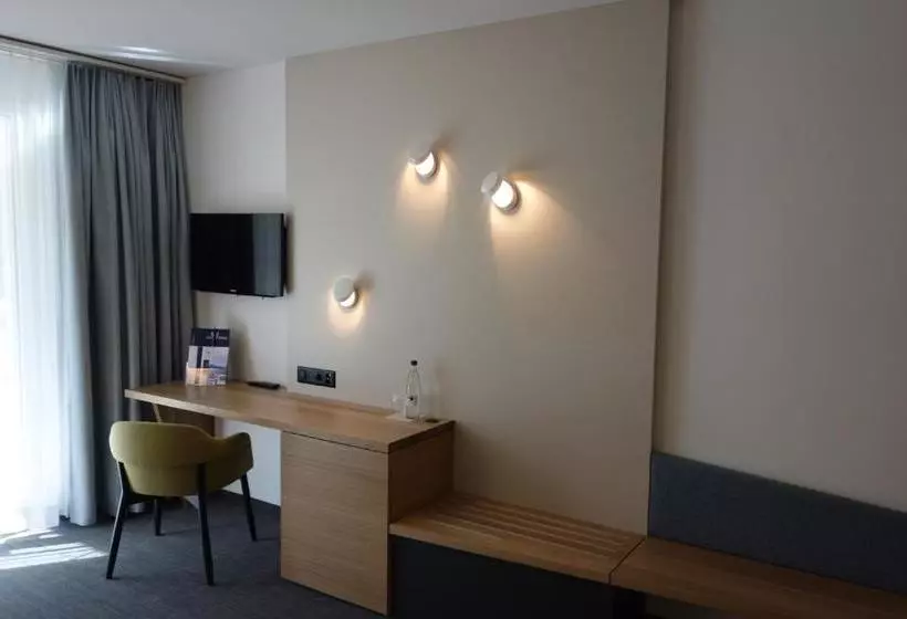 호텔 Urs Und Viktor