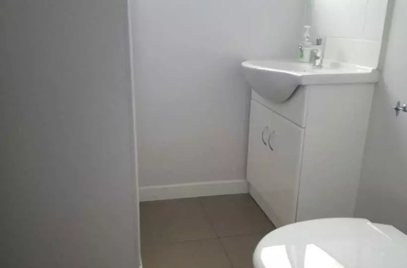 Kelly's Riverside Motel