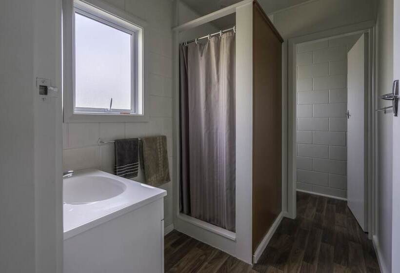 Sierra Beachfront Motel