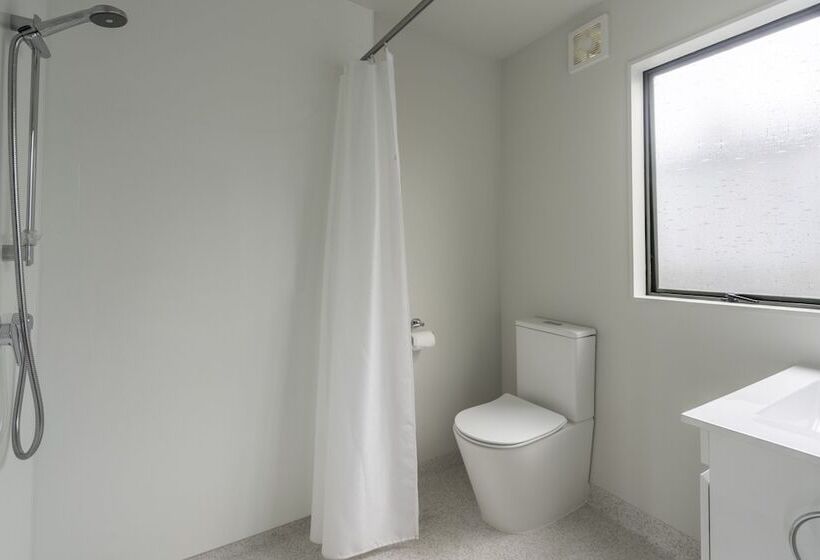 Sierra Beachfront Motel