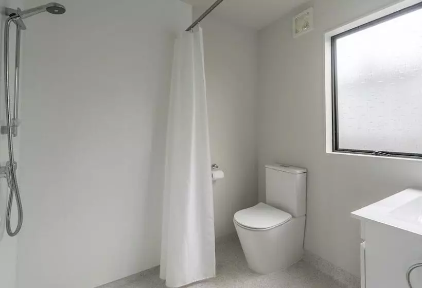 Sierra Beachfront Motel