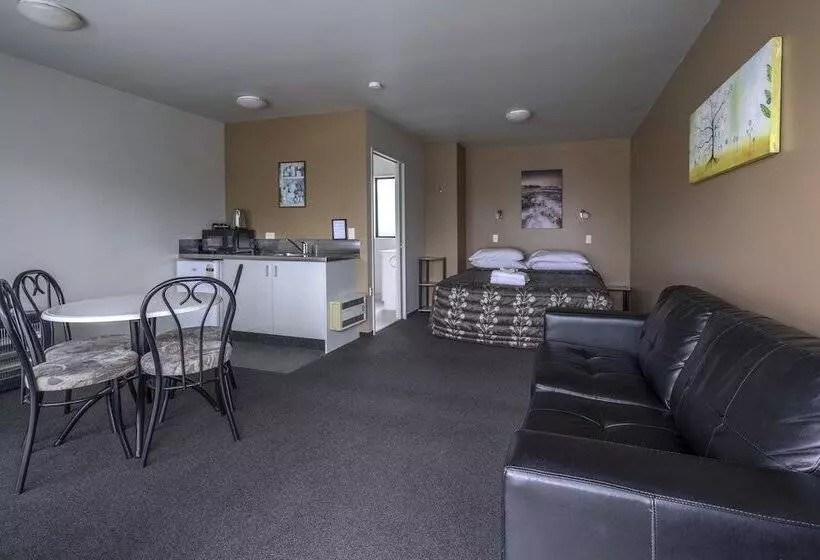 Sierra Beachfront Motel