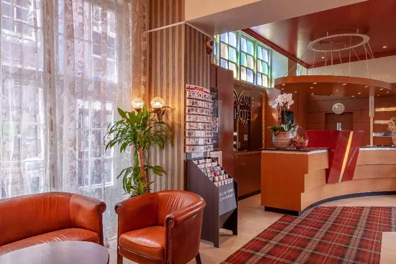 Отель Avenue