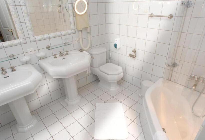 هتل Gasthof Löwen