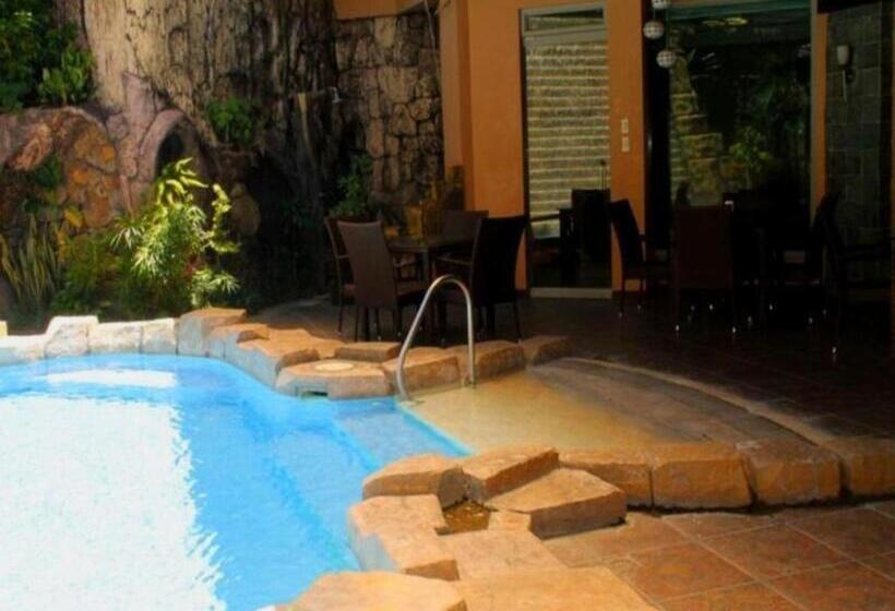 Hotel Goldenfield Kundutel