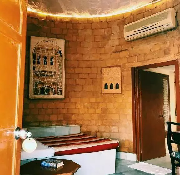 هتل Himmatgarh Palace Heritage Boutique