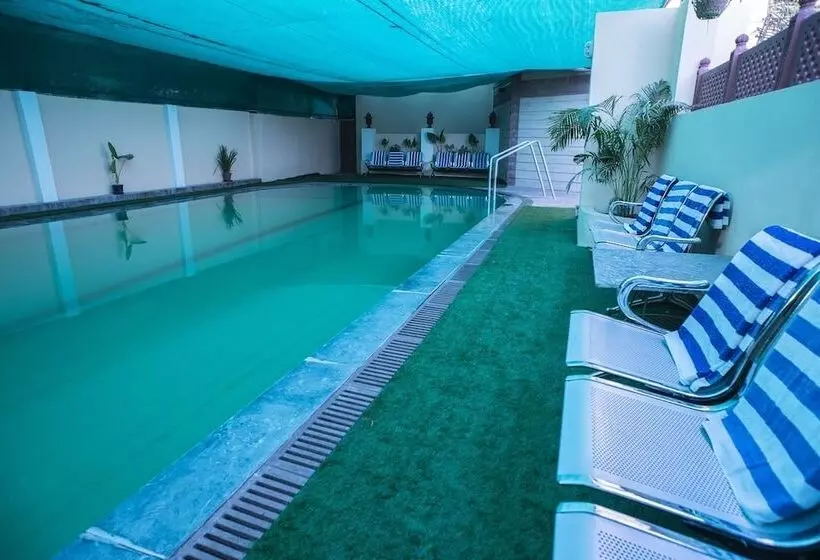 酒店 Jaipur Palace