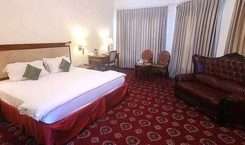 酒店 Jaipur Palace