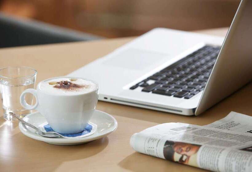 هتل NH Amsterdam Noord