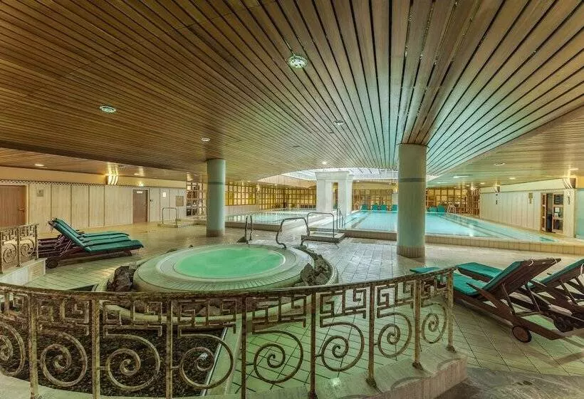 هتل Verdi Budapest Aquincum