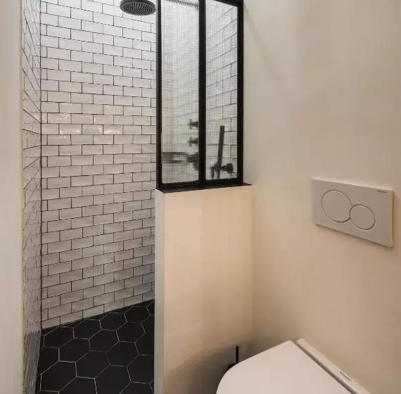 Отель The Bolster