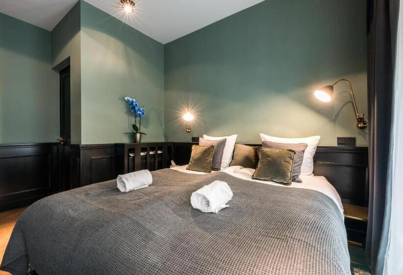 فندق The Bolster