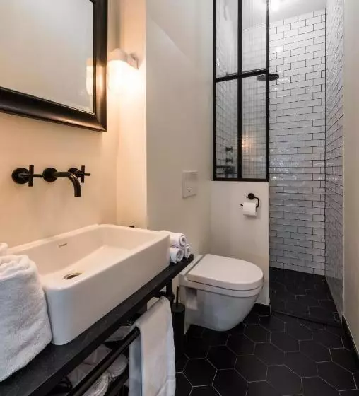 Отель The Bolster