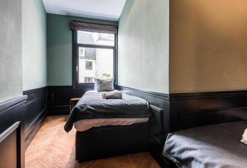 فندق The Bolster