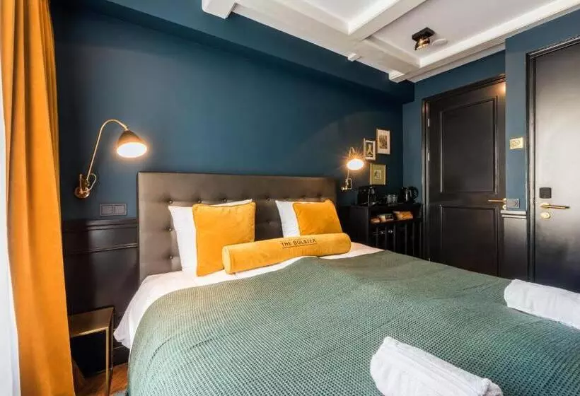 Отель The Bolster