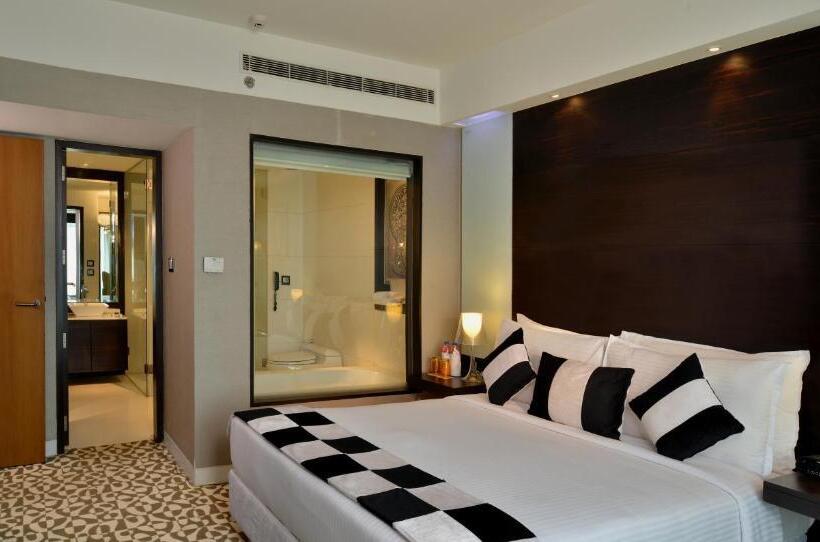 ホテル The Golkonda