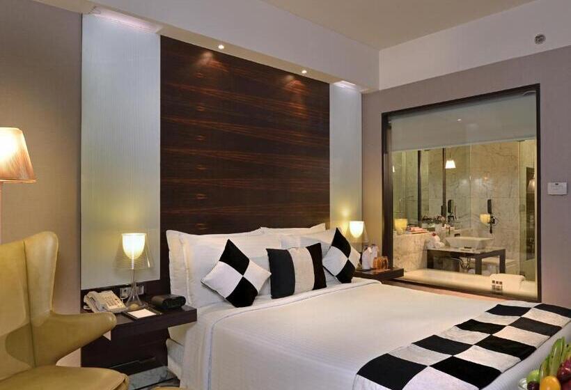 ホテル The Golkonda