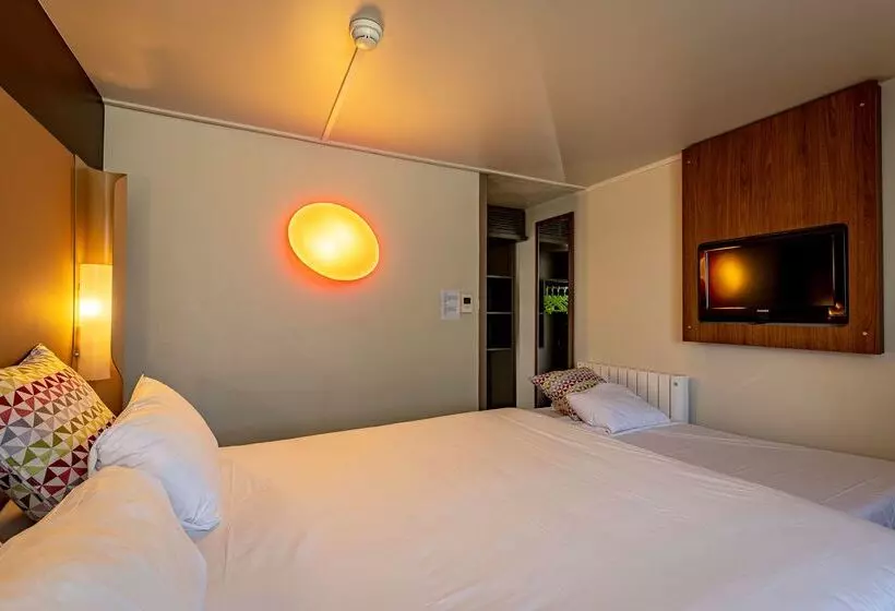 Отель Campanile Dijon Nord Toison D Or