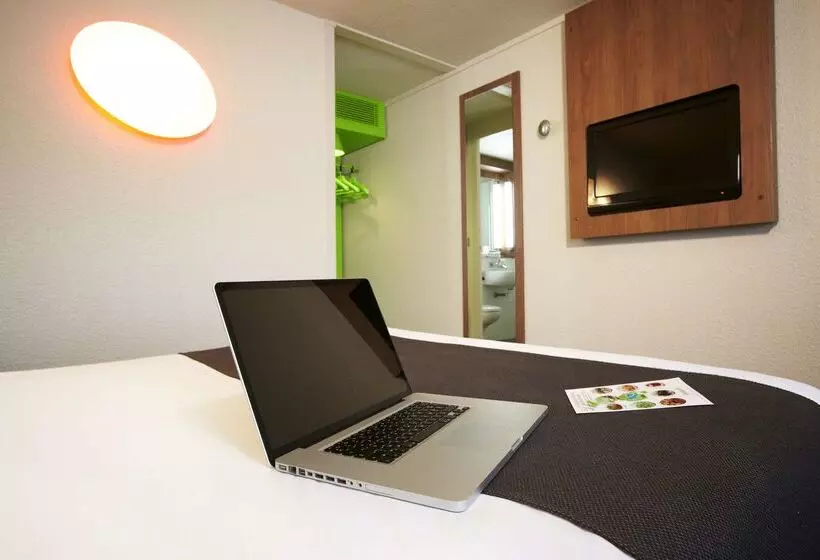 ホテル Campanile Rouen Est  Franqueville Saint Pierre