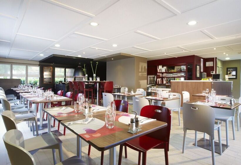 ホテル Campanile Rouen Est  Franqueville Saint Pierre