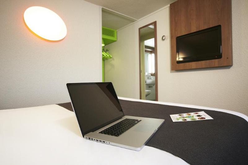 ホテル Campanile Rouen Est  Franqueville Saint Pierre