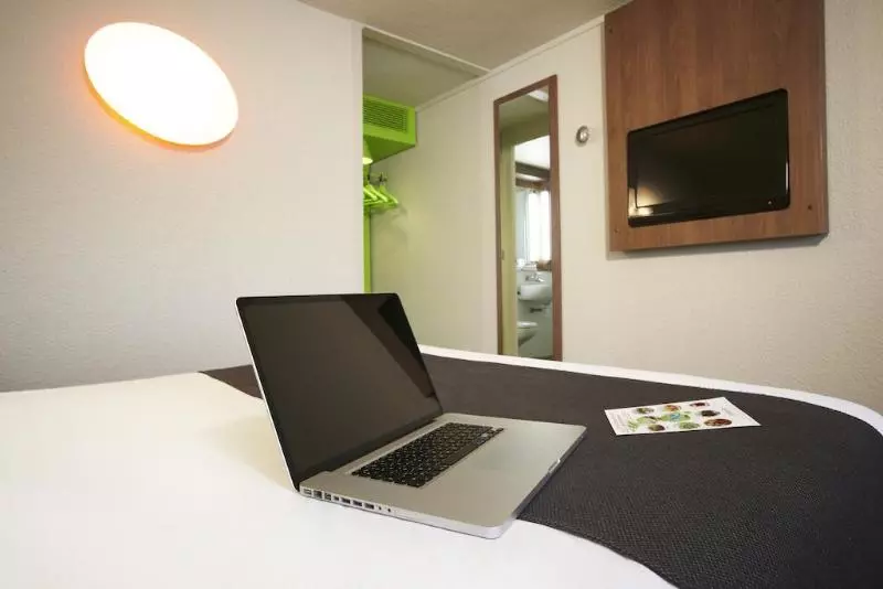 ホテル Campanile Rouen Est  Franqueville Saint Pierre