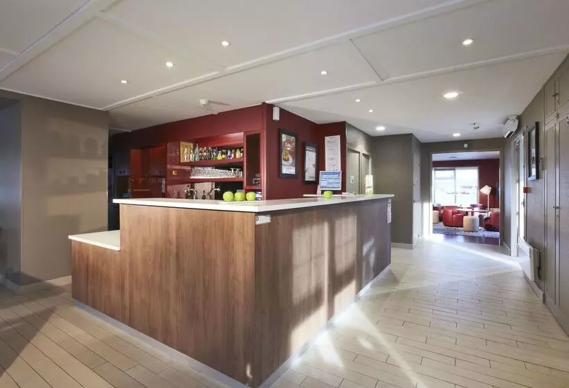 Отель Campanile Vierzon