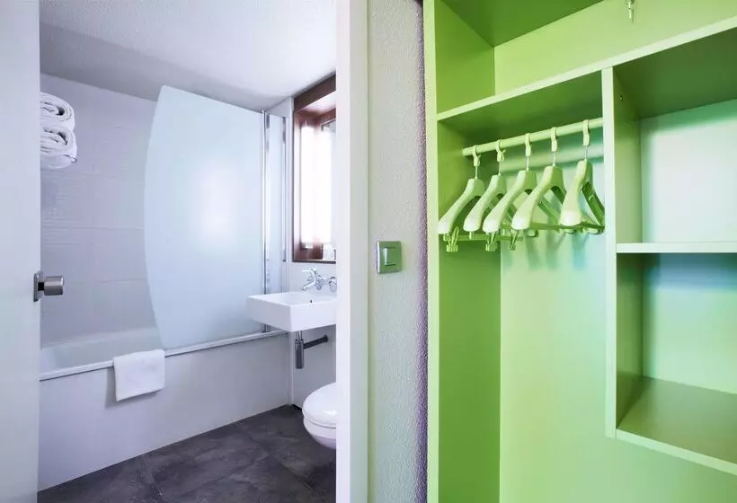 Отель Campanile Vierzon