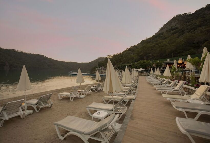 هتل Meri All Inclusive