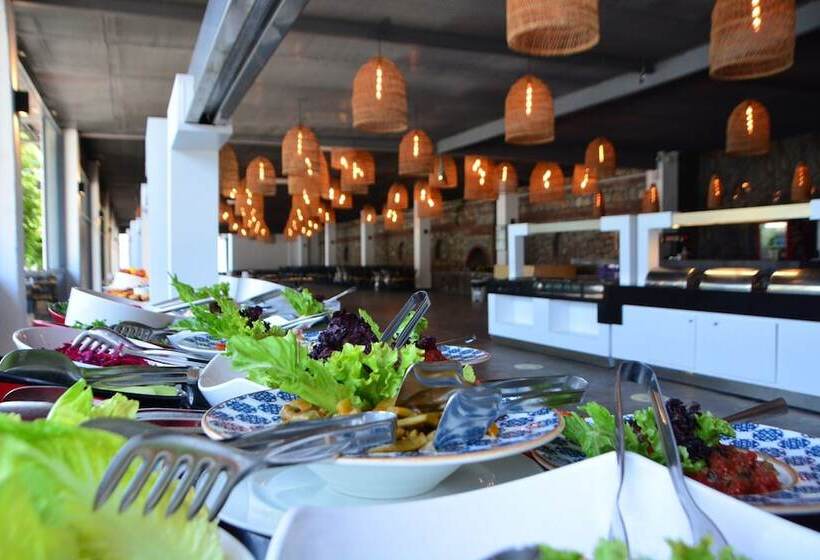 هتل Meri All Inclusive