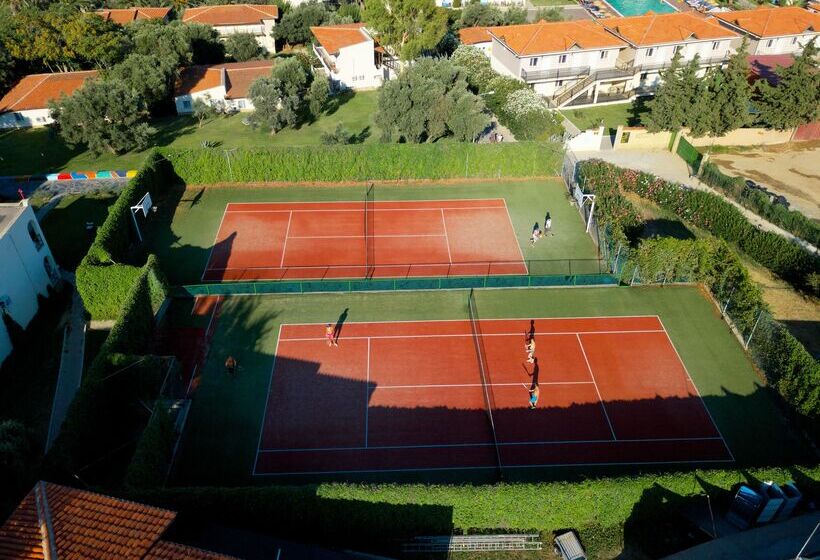 هتل Club Resort Atlantis