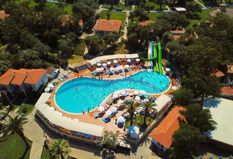 هتل Club Resort Atlantis