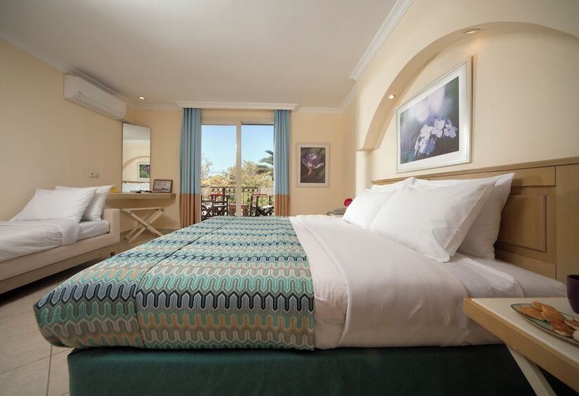 هتل Club Resort Atlantis