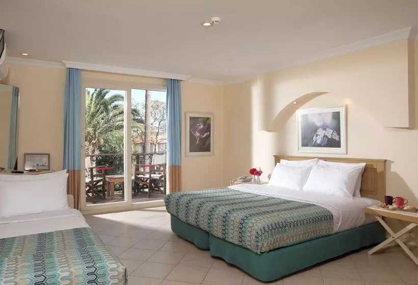 Hotelli Club Resort Atlantis