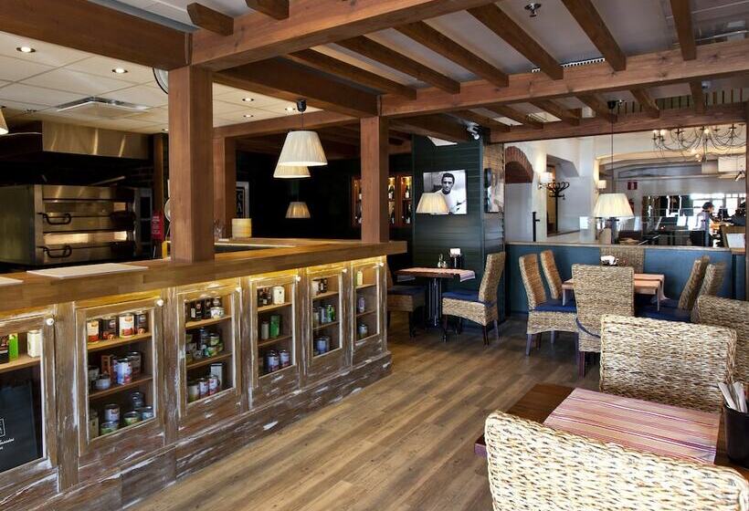 ホテル Holiday Club Tampereen Kehräämö