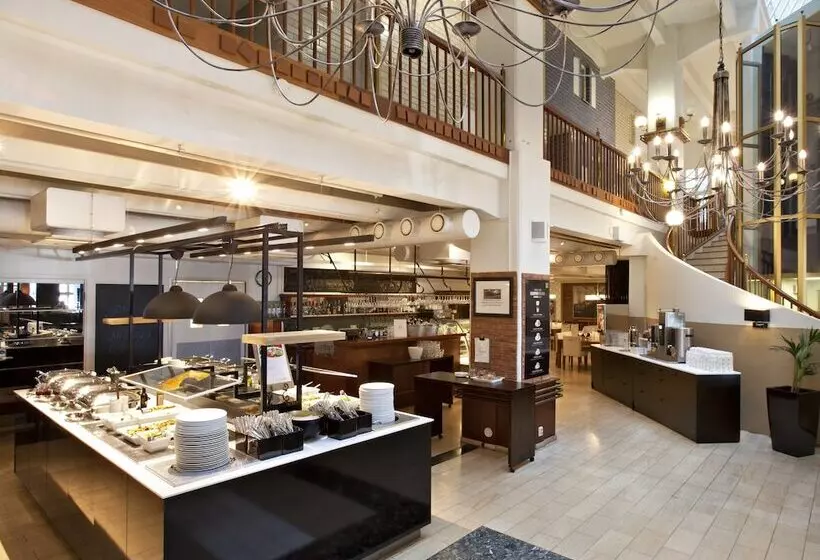 Отель Holiday Club Tampereen Kehräämö