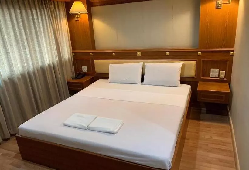 酒店 Imperial Sakon