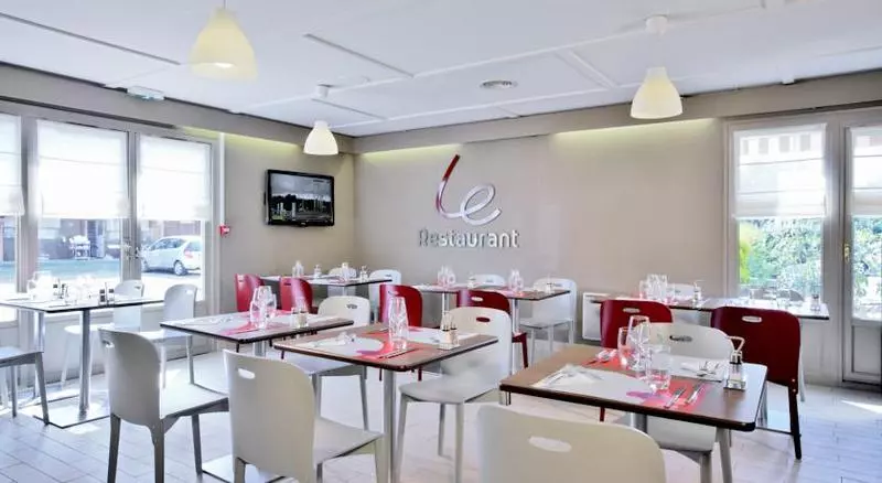 호텔 Kyriad Direct Strasbourg Ouest Zénith