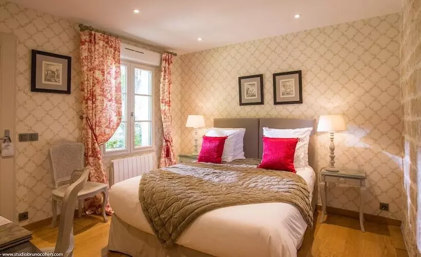 Отель Le Chateau De La Tour