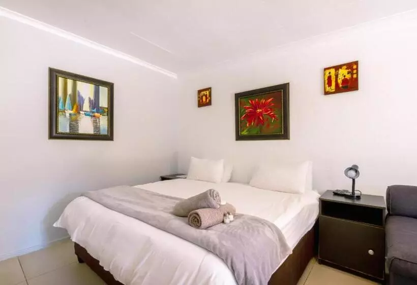 בית מלון כפרי Linden Guest House