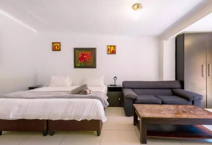 בית מלון כפרי Linden Guest House