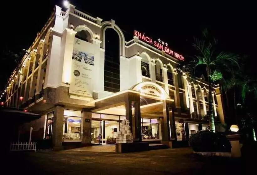 ホテル Quy Nhon