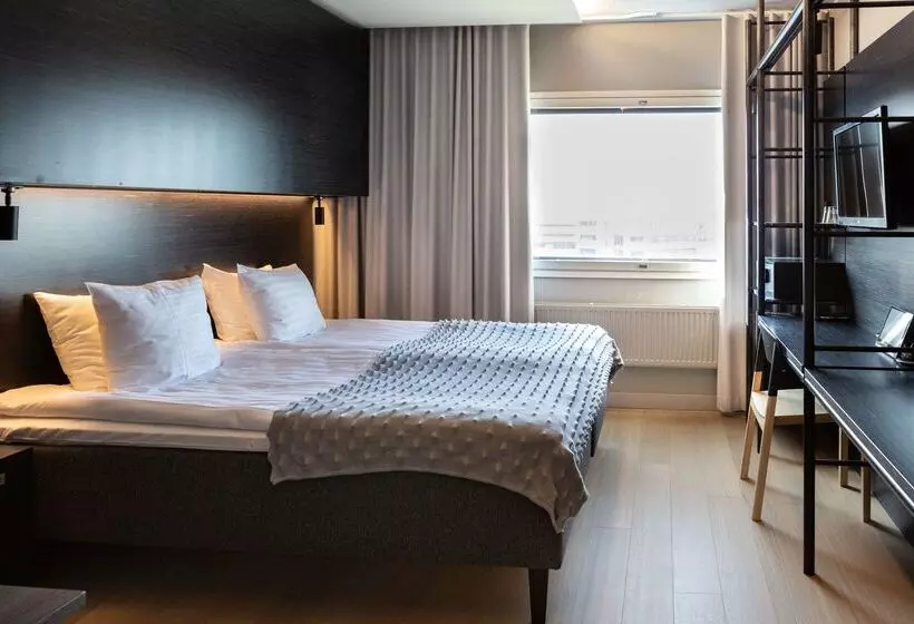 酒店 Scandic Helsinki Aviacongress