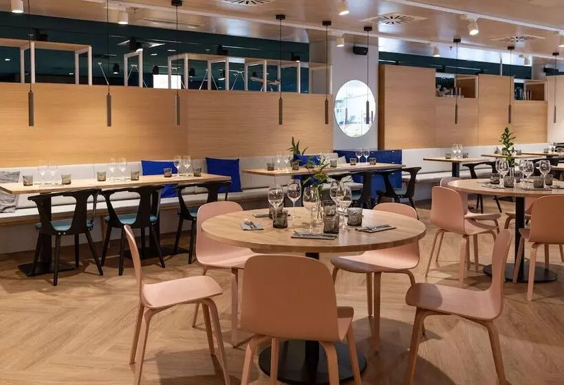 酒店 Scandic Helsinki Aviacongress