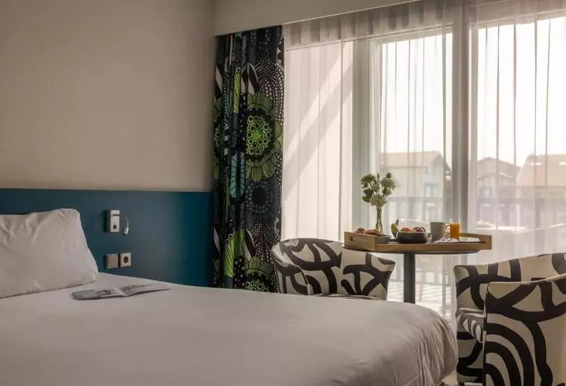 هتل & Spa 4 Serge Blanco