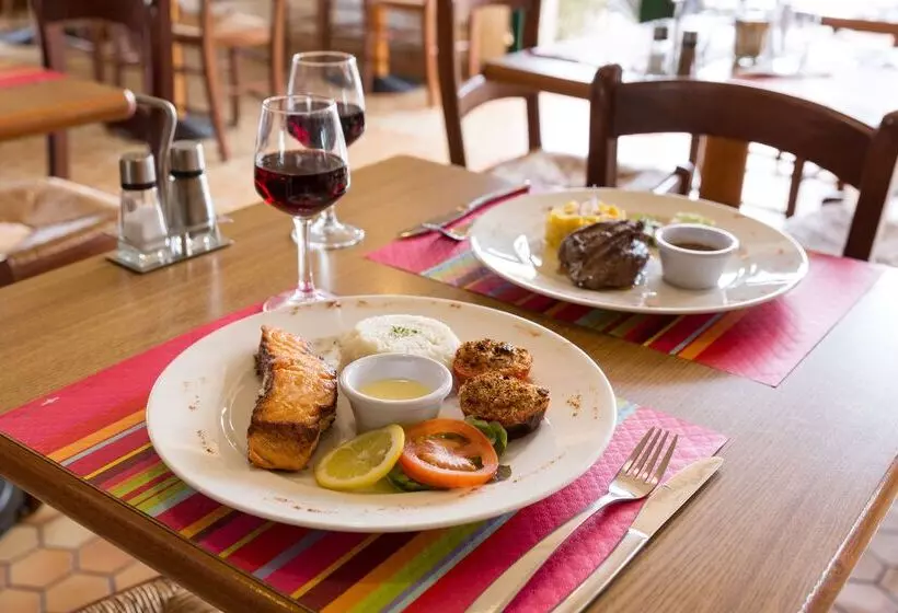 호텔 Kyriad Annecy Nord   Epagny