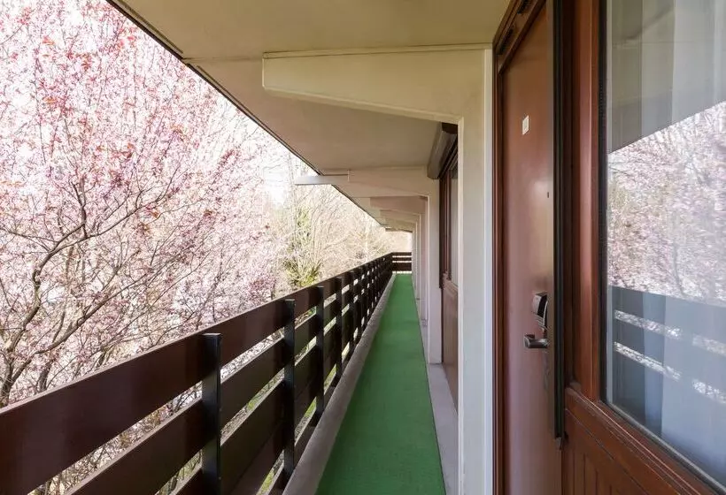 호텔 Kyriad Annecy Nord   Epagny