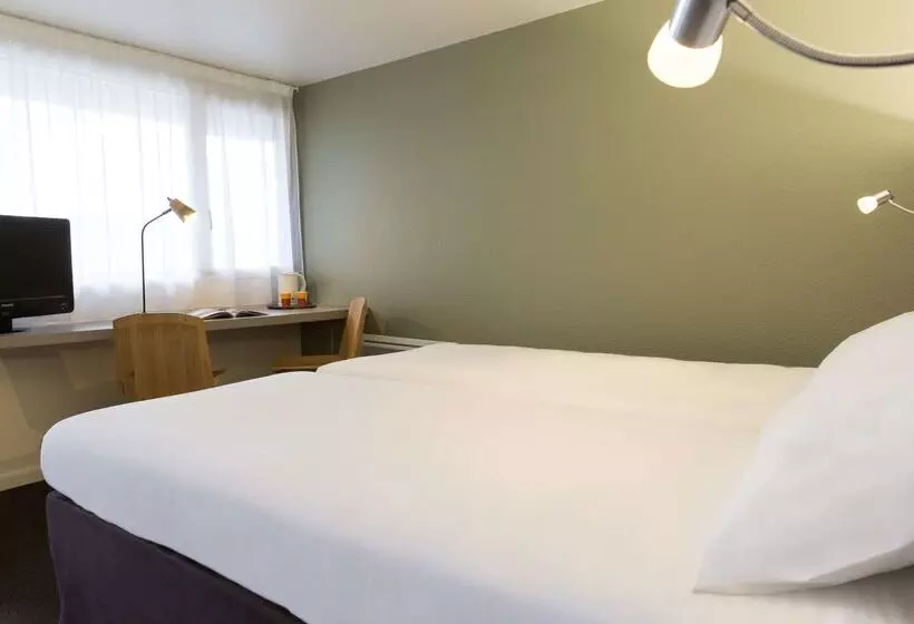 호텔 Kyriad Annecy Nord   Epagny