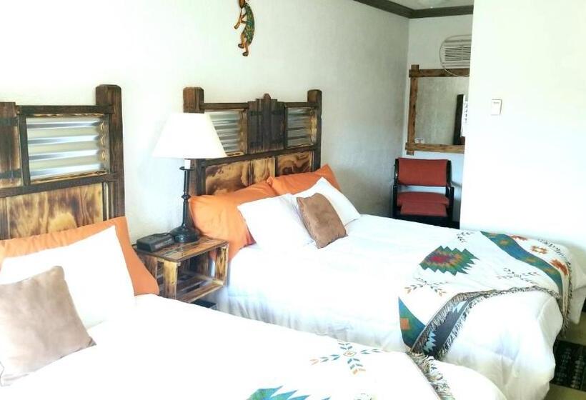 Adobe Sands Motel